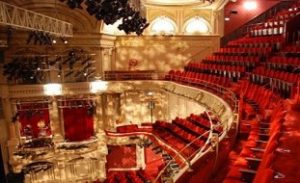 teatro parigi alternanza in gita Sale Scuola Viaggi